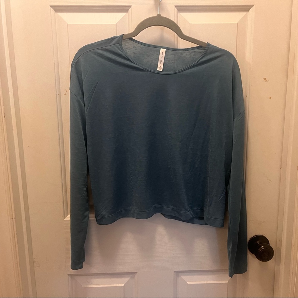 LIKE NEW Athleta Cropped L/S Semi-sheer Top - Sz Medium
